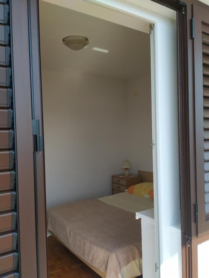 Apartments Pino Брела Екстериор снимка