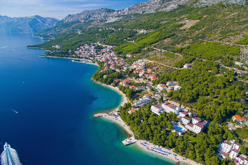 Apartments Pino Брела Екстериор снимка